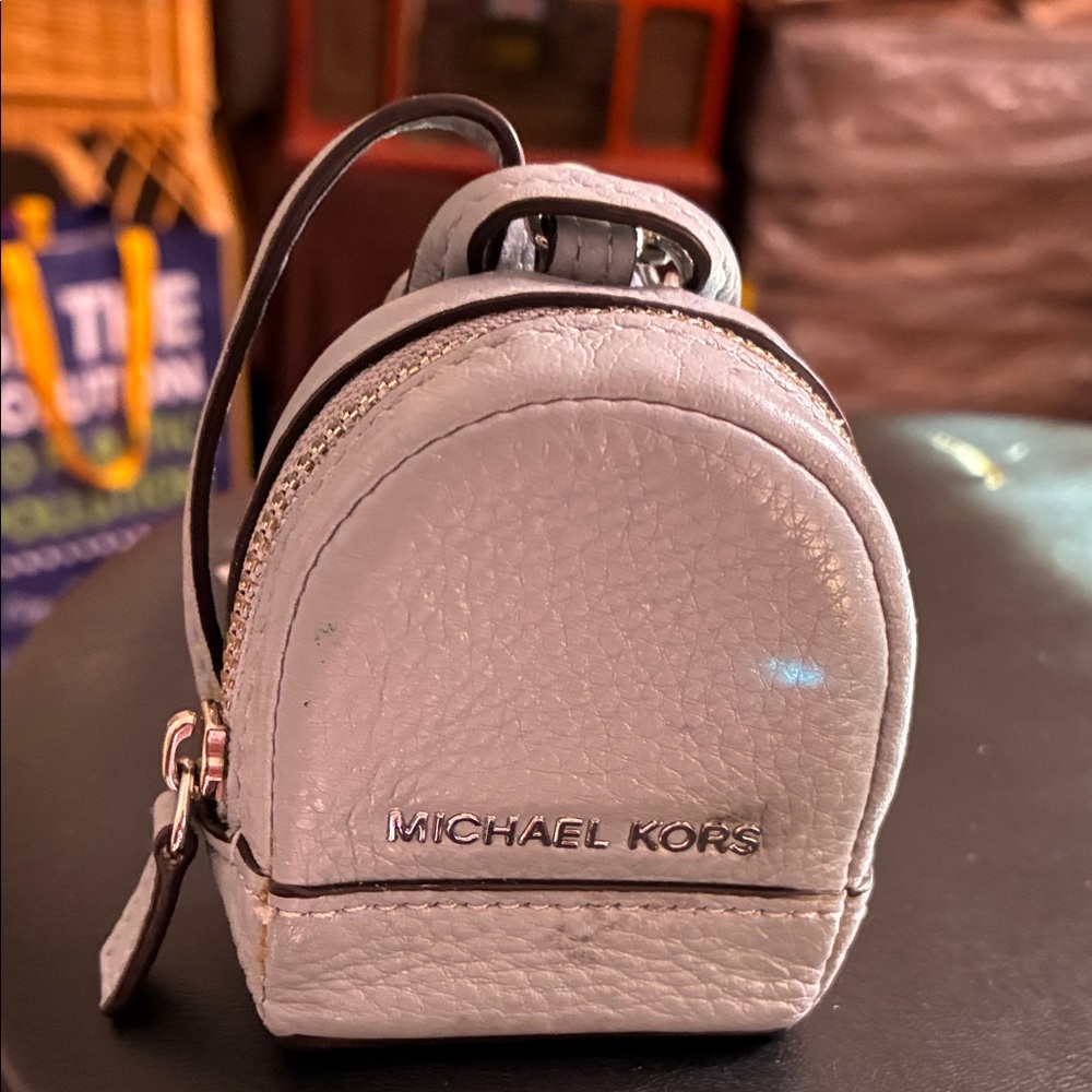 Michael Kors Mini Bag in Light Gray